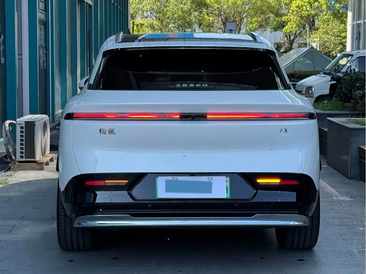 2025 Zeekr 7X BEV 75KWH,autocango,china used car exporter,china ev exporter,chinese used car exporter,chinese used ev exporter
