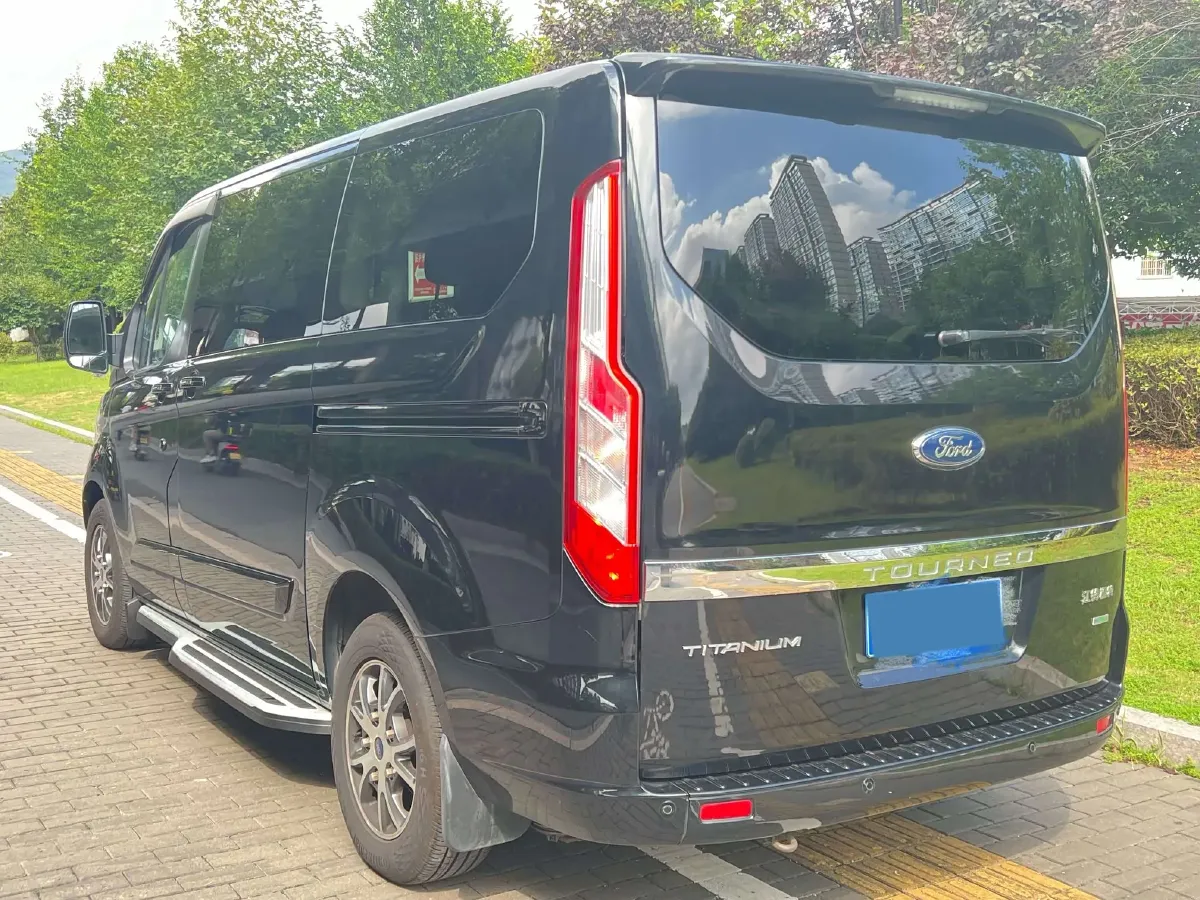 2017 Ford Tourneo 2.0T 203HP L4 6AT,autocango,china used car exporter,china ev exporter,chinese used car exporter,chinese used ev exporter