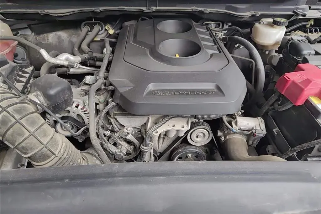 2017 Ford Everest 2.0T 245HP L4 6AT,autocango,china used car exporter,china ev exporter,chinese used car exporter,chinese used ev exporter