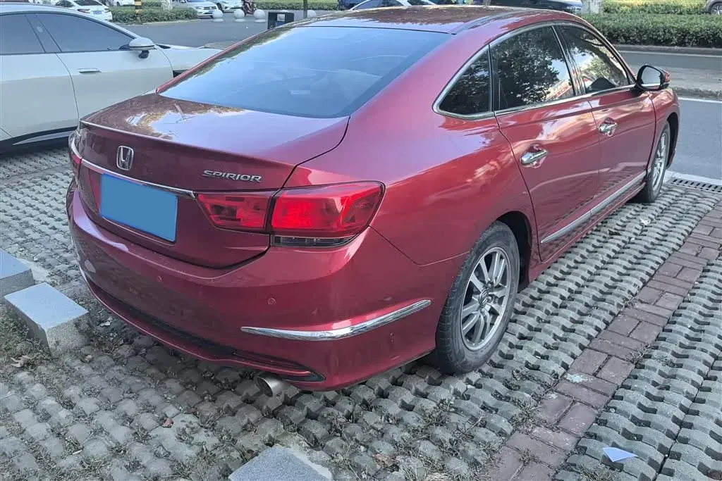 2015 Honda Spirior 2.0L 155HP L4 CVT,autocango,china used car exporter,china ev exporter,chinese used car exporter,chinese used ev exporter