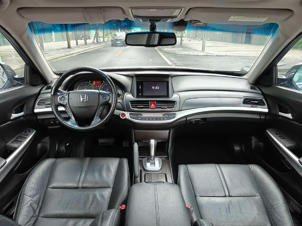 2014 Honda Crosstour 2.4L 197HP L4 5AT,autocango,china used car exporter,china ev exporter,chinese used car exporter,chinese used ev exporter