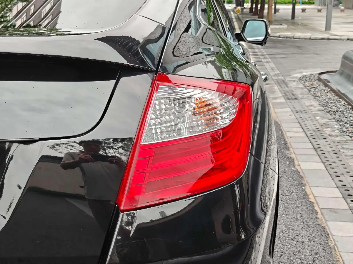 2014 Honda Crosstour 2.4L 197HP L4 5AT,autocango,china used car exporter,china ev exporter,chinese used car exporter,chinese used ev exporter