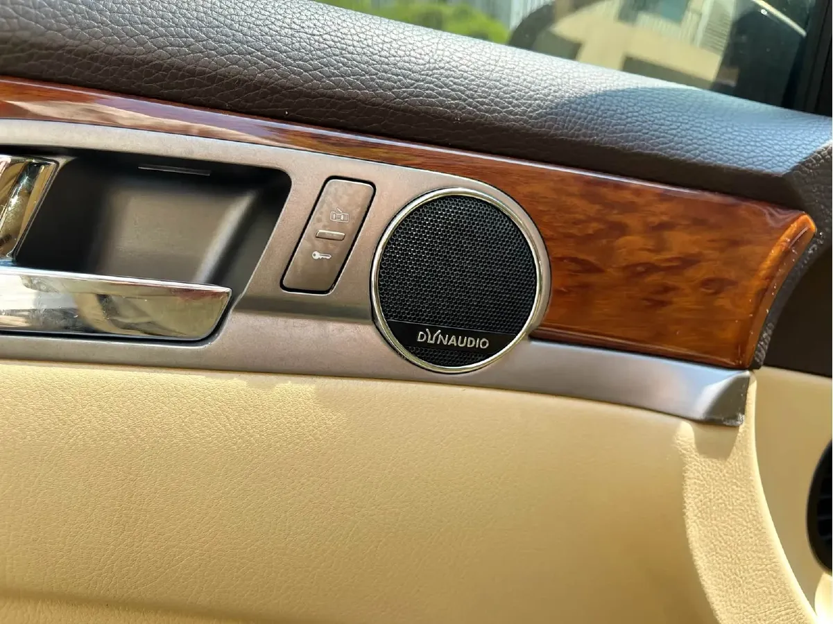 2011 Volkswagen Pheaton 3.6L 280HP V6 6AT,autocango,china used car exporter,china ev exporter,chinese used car exporter,chinese used ev exporter