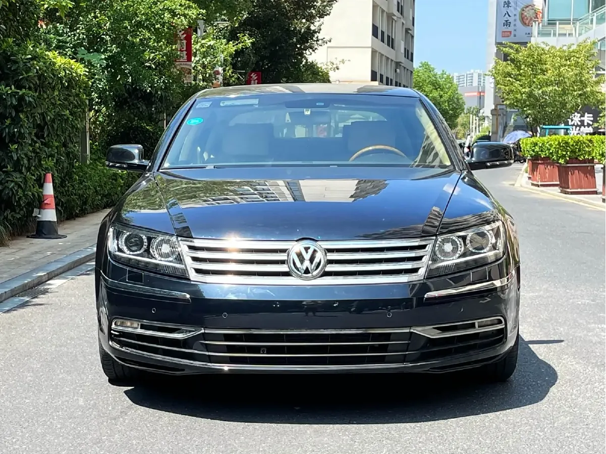 2011 Volkswagen Pheaton 3.6L 280HP V6 6AT,autocango,china used car exporter,china ev exporter,chinese used car exporter,chinese used ev exporter