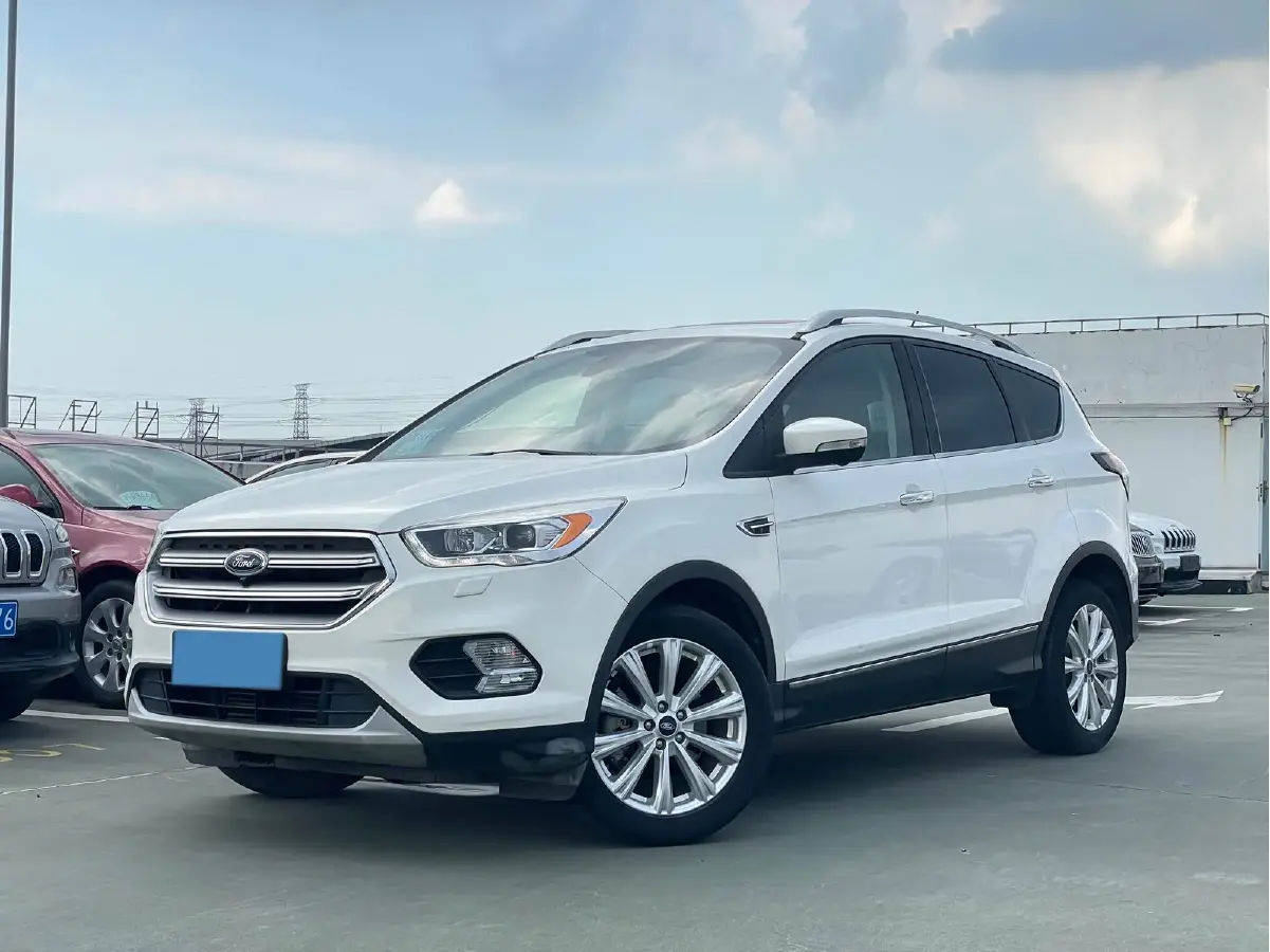 2017 Ford Kuga 2.0T 245HP L4 6AT