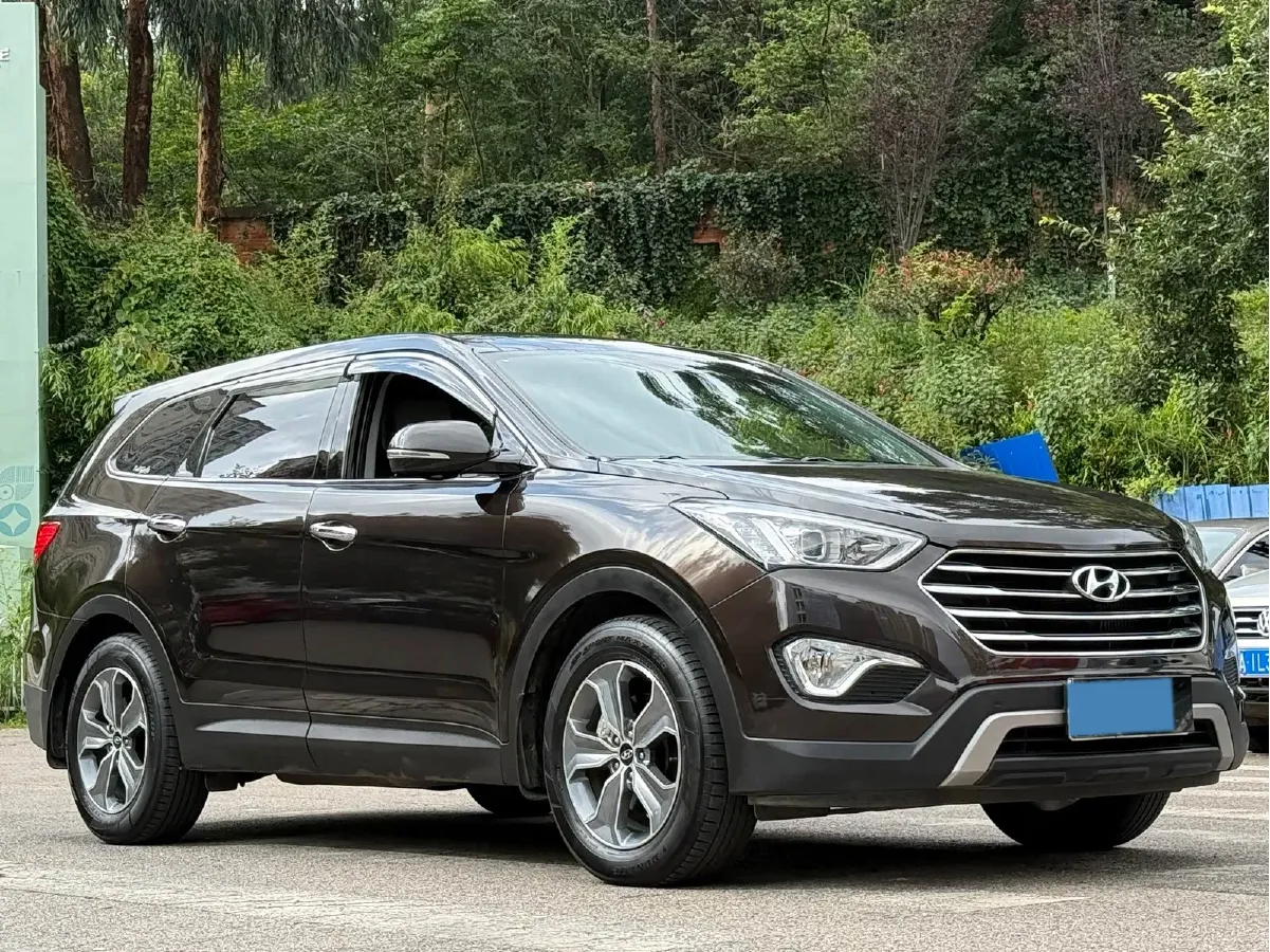 2015 Hyundai Grand SantaFe 2.2T 197HP L4 6AT,autocango,china used car exporter,china ev exporter,chinese used car exporter,chinese used ev exporter
