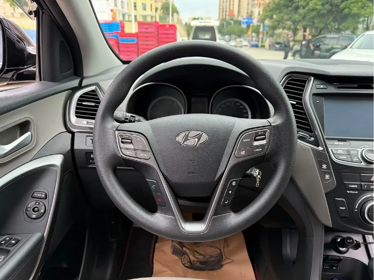 2015 Hyundai Grand SantaFe 2.2T 197HP L4 6AT,autocango,china used car exporter,china ev exporter,chinese used car exporter,chinese used ev exporter