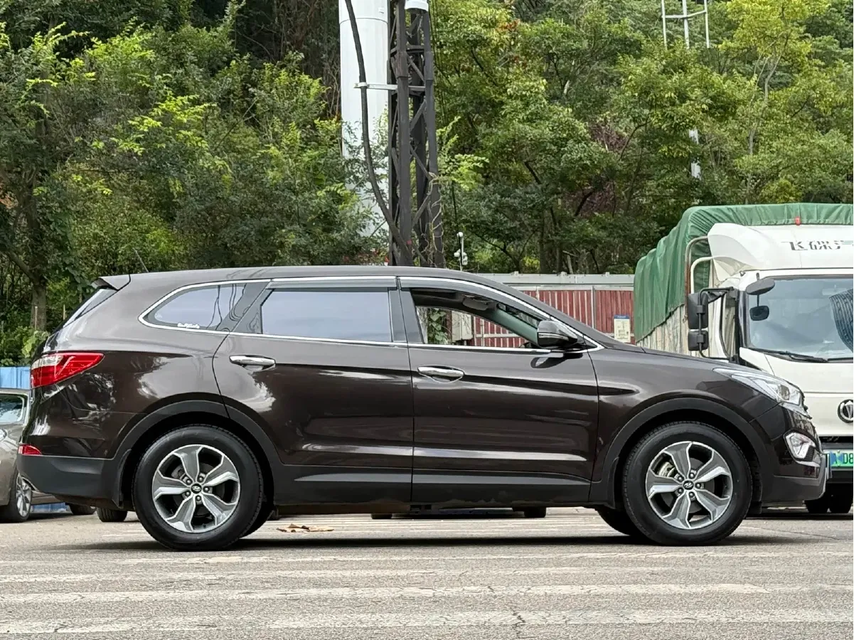 2015 Hyundai Grand SantaFe 2.2T 197HP L4 6AT,autocango,china used car exporter,china ev exporter,chinese used car exporter,chinese used ev exporter