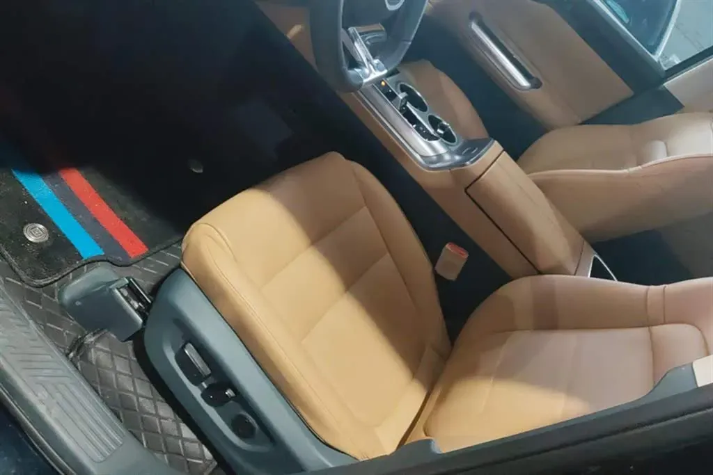 2024 GAC Trumpchi E8 2.0L 140HP L4 2DHT Hybrid,autocango,china used car exporter,china ev exporter,chinese used car exporter,chinese used ev exporter