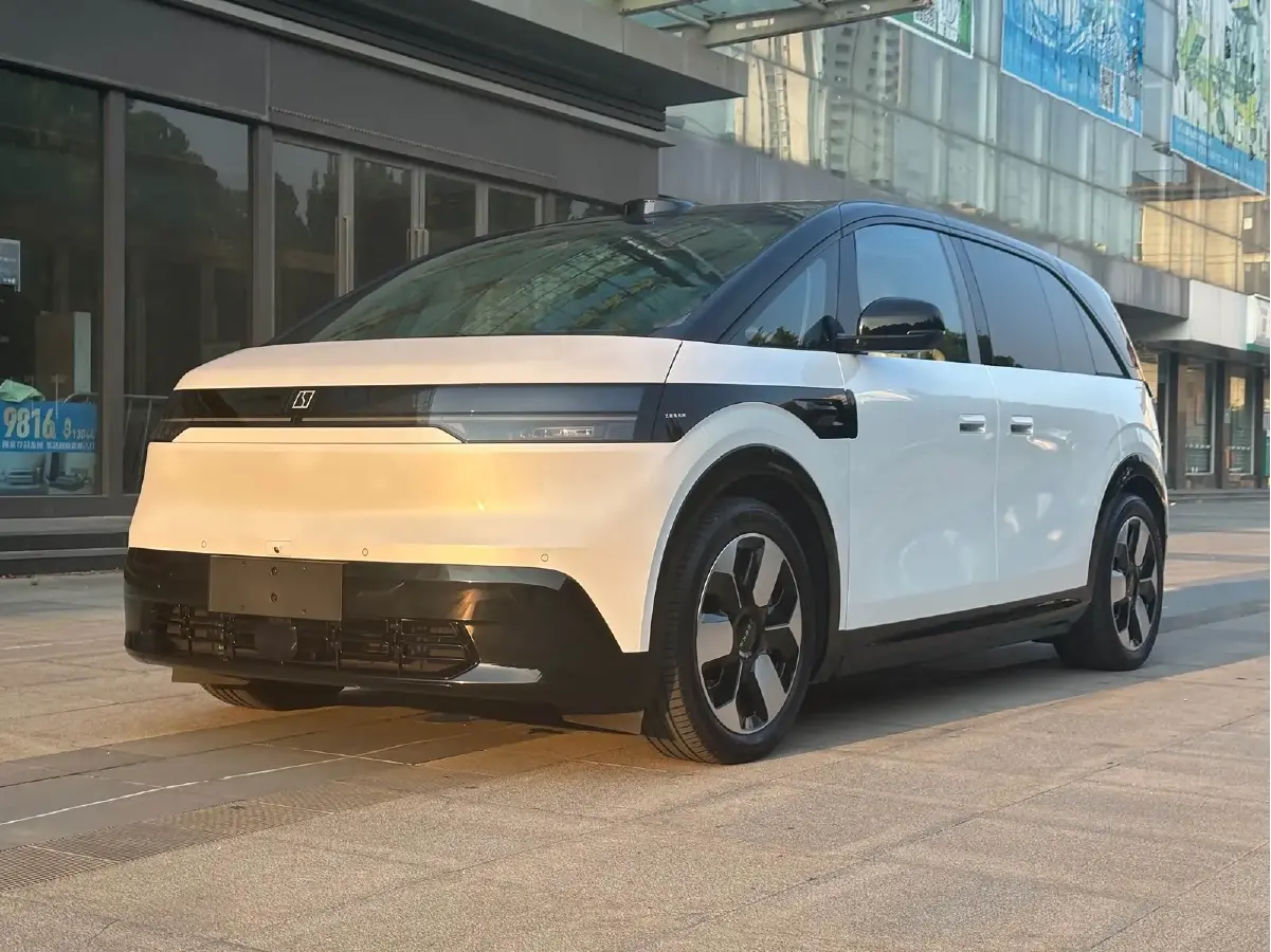 2025 Zeekr MIX BEV 76KWH