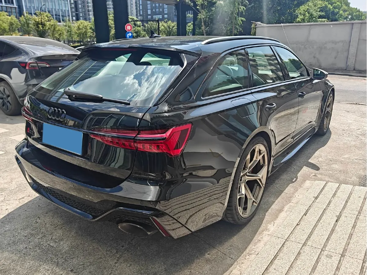 2024 Audi RS 6 4.0T 630HP V8 8AT,autocango,china used car exporter,china ev exporter,chinese used car exporter,chinese used ev exporter