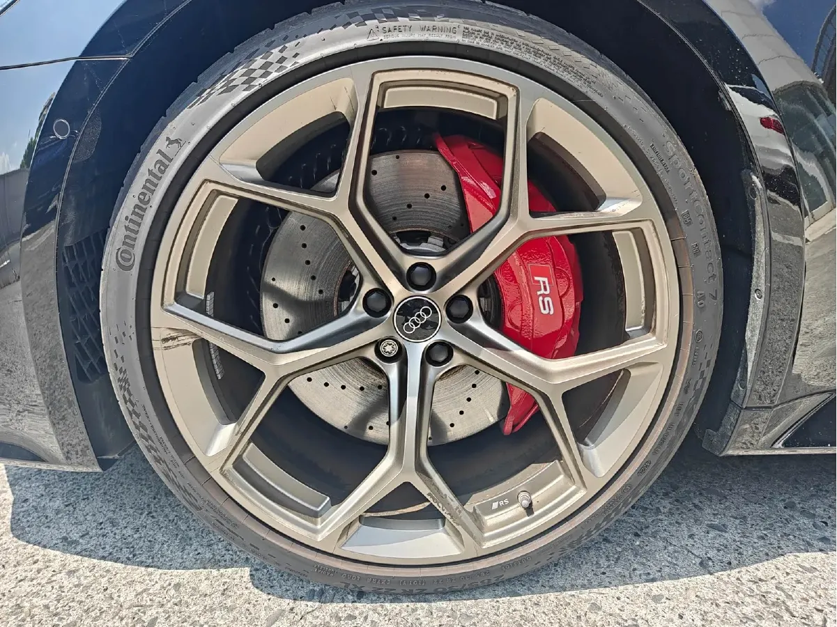 2024 Audi RS 6 4.0T 630HP V8 8AT,autocango,china used car exporter,china ev exporter,chinese used car exporter,chinese used ev exporter