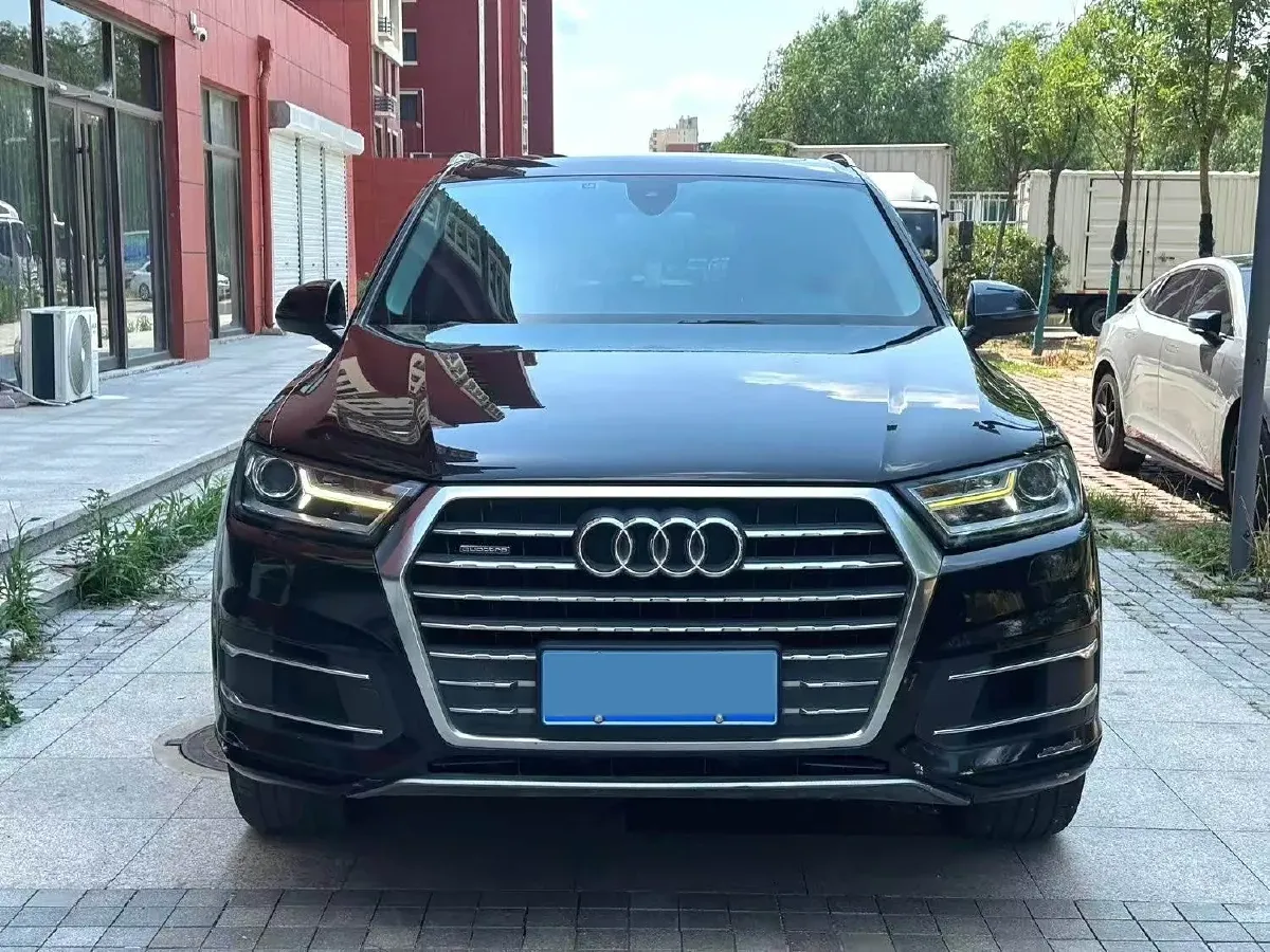 2016 Audi Q7 3.0T 333HP V6 8AT,autocango,china used car exporter,china ev exporter,chinese used car exporter,chinese used ev exporter