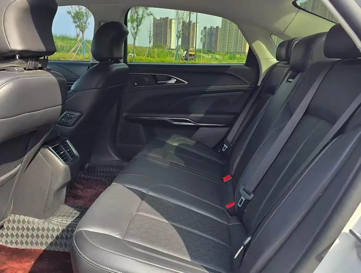 2019 Ford Taurus 2.0T 245HP L4 8AT,autocango,china used car exporter,china ev exporter,chinese used car exporter,chinese used ev exporter