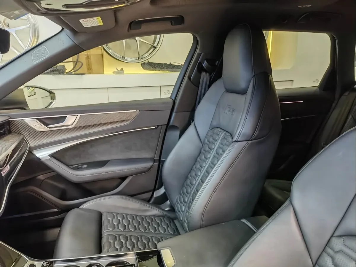 2022 Audi RS 6 4.0T 600HP V8 8AT,autocango,china used car exporter,china ev exporter,chinese used car exporter,chinese used ev exporter