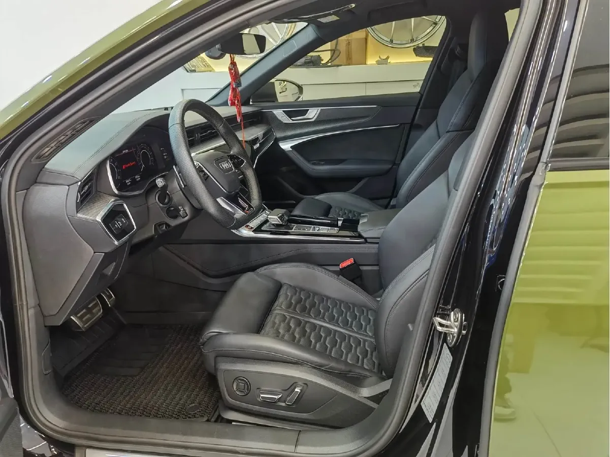 2022 Audi RS 6 4.0T 600HP V8 8AT,autocango,china used car exporter,china ev exporter,chinese used car exporter,chinese used ev exporter