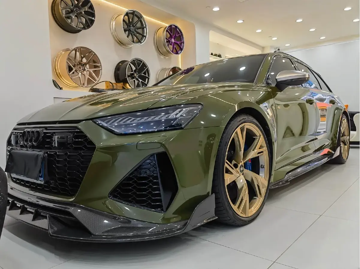 2022 Audi RS 6 4.0T 600HP V8 8AT