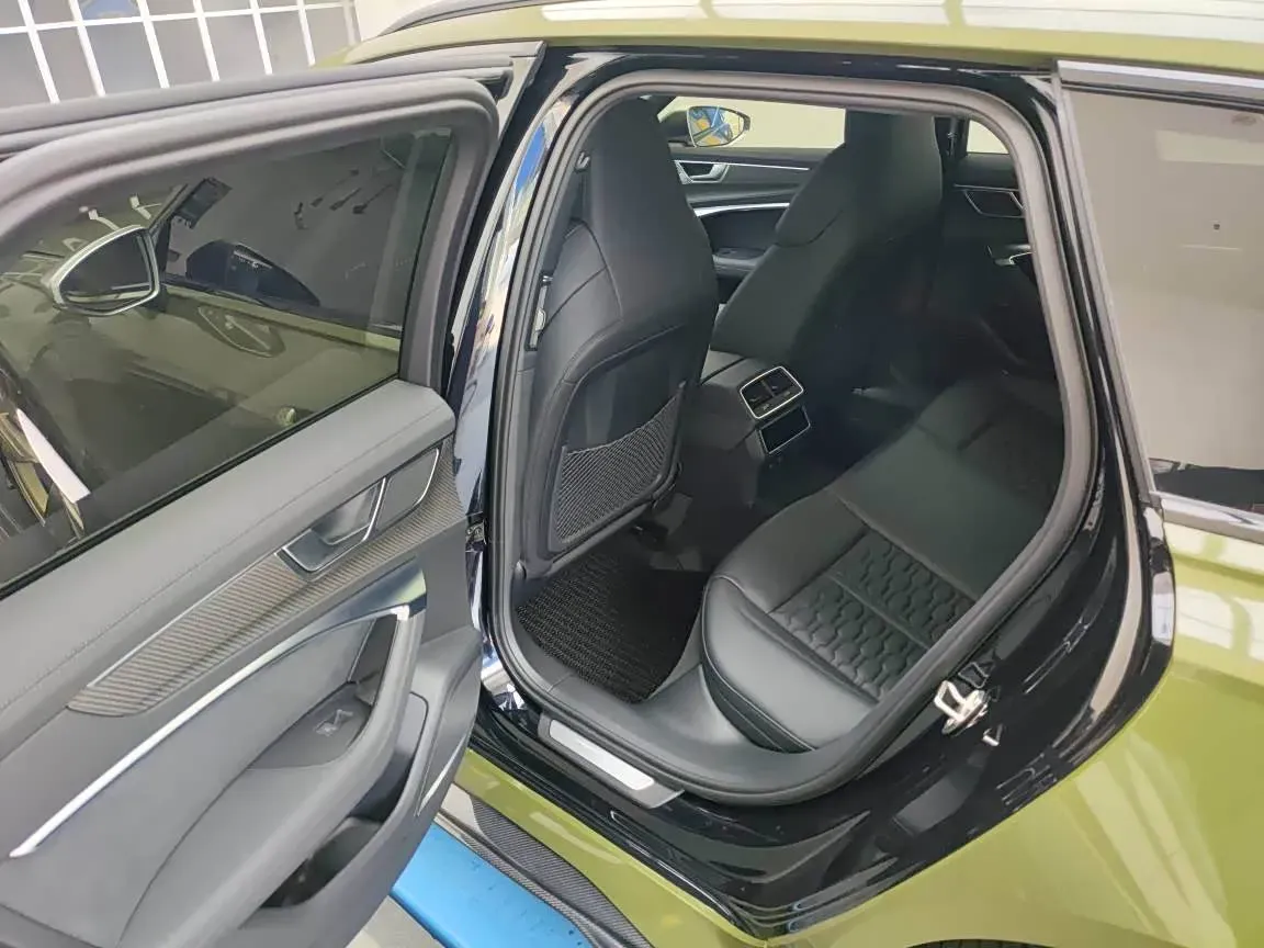 2022 Audi RS 6 4.0T 600HP V8 8AT,autocango,china used car exporter,china ev exporter,chinese used car exporter,chinese used ev exporter