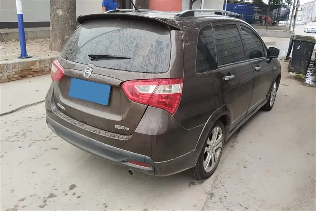 2015 Suzuki Liana A6 1.4L 101HP L4 5MT,autocango,china used car exporter,china ev exporter,chinese used car exporter,chinese used ev exporter