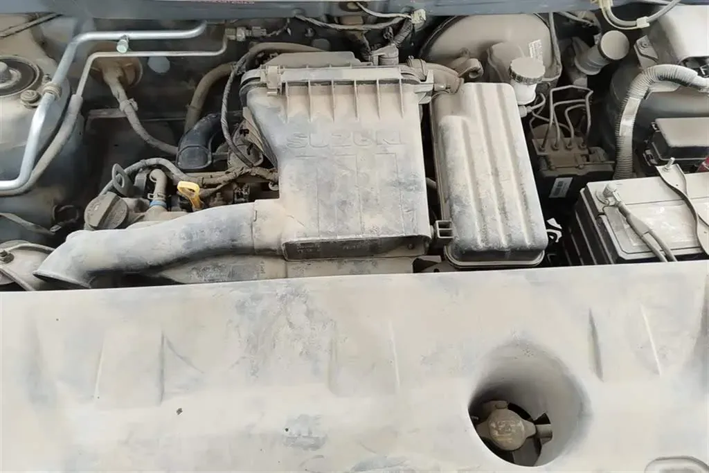 2015 Suzuki Liana A6 1.4L 101HP L4 5MT,autocango,china used car exporter,china ev exporter,chinese used car exporter,chinese used ev exporter