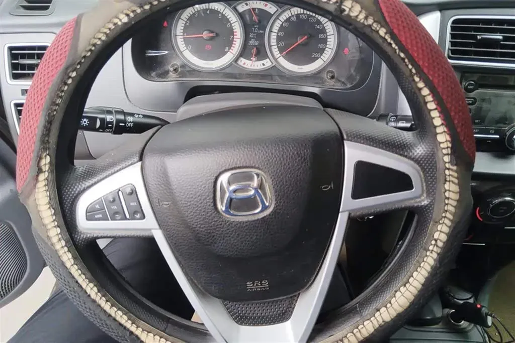 2015 Suzuki Liana A6 1.4L 101HP L4 5MT,autocango,china used car exporter,china ev exporter,chinese used car exporter,chinese used ev exporter