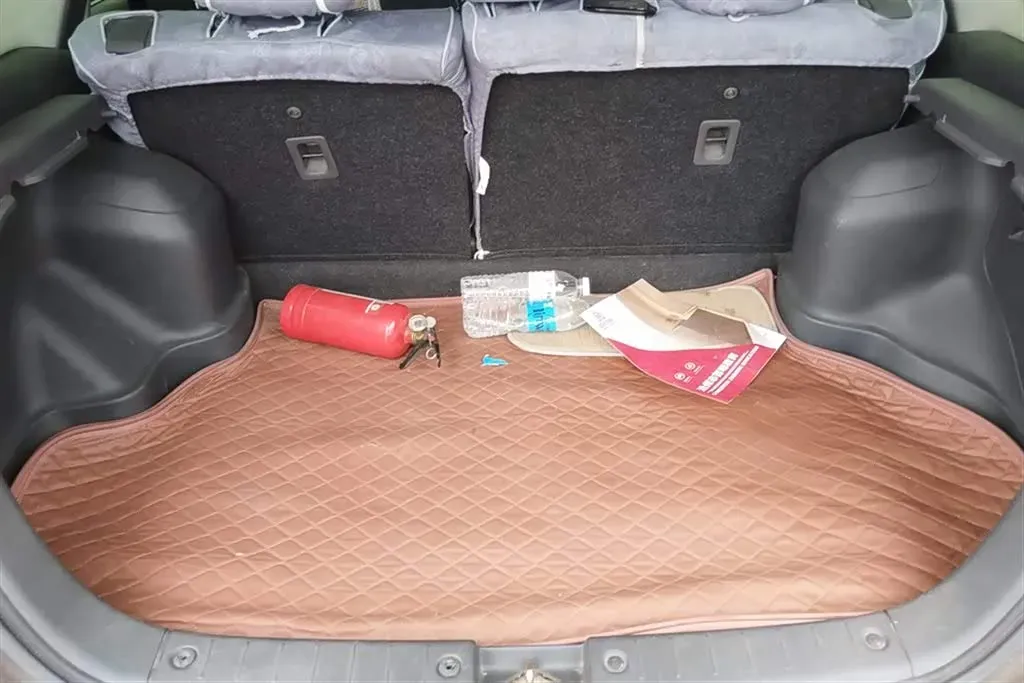 2015 Suzuki Liana A6 1.4L 101HP L4 5MT,autocango,china used car exporter,china ev exporter,chinese used car exporter,chinese used ev exporter