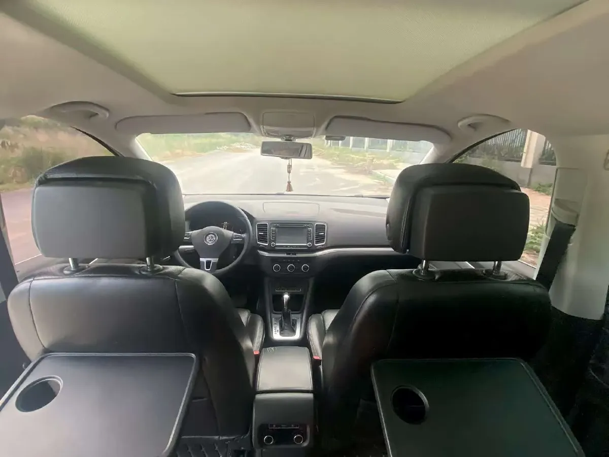 2012 Volkswagen Sharan 2.0T 200HP L4 6DCT,autocango,china used car exporter,china ev exporter,chinese used car exporter,chinese used ev exporter