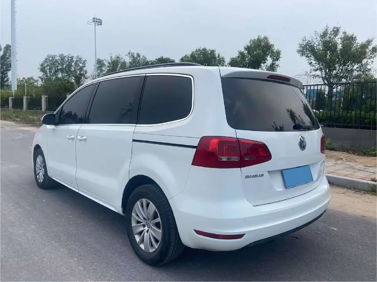 2012 Volkswagen Sharan 2.0T 200HP L4 6DCT,autocango,china used car exporter,china ev exporter,chinese used car exporter,chinese used ev exporter