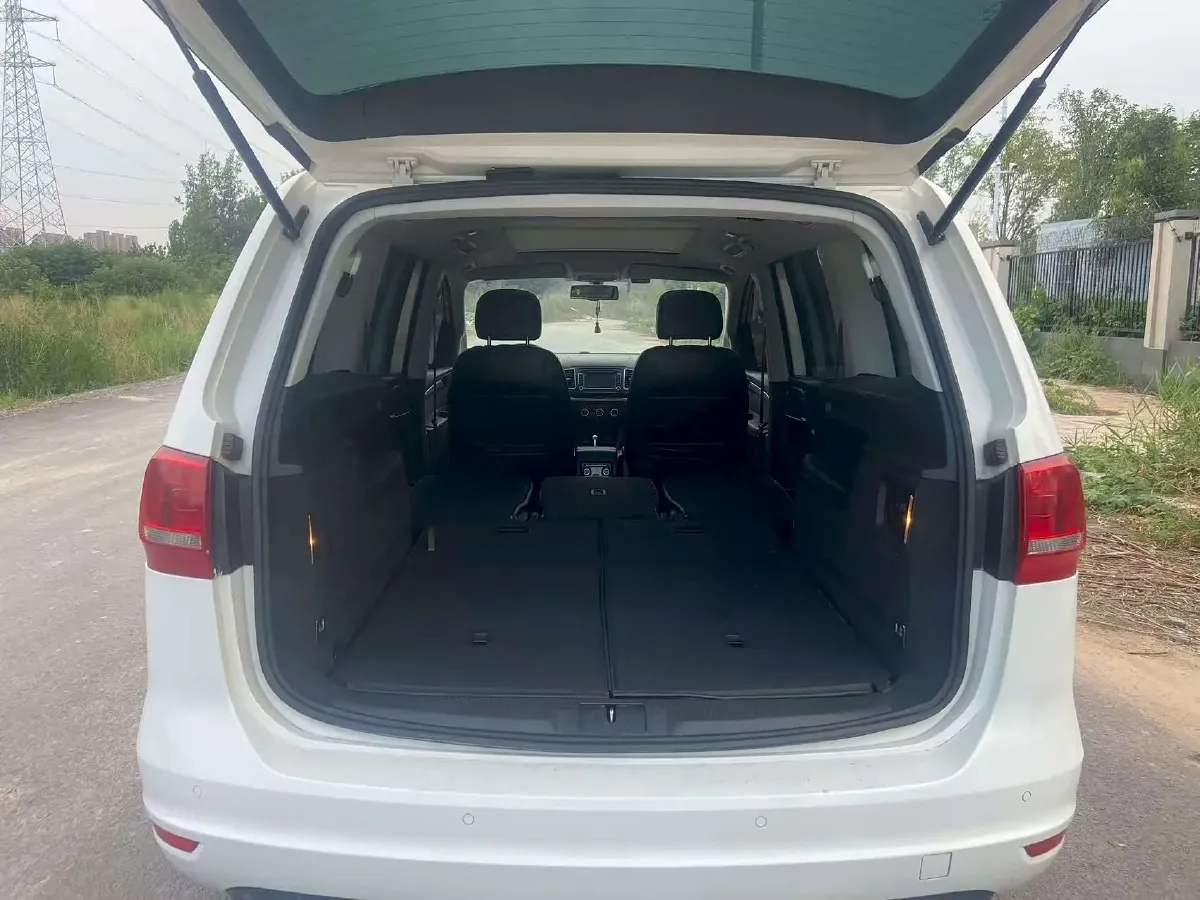 2012 Volkswagen Sharan 2.0T 200HP L4 6DCT,autocango,china used car exporter,china ev exporter,chinese used car exporter,chinese used ev exporter