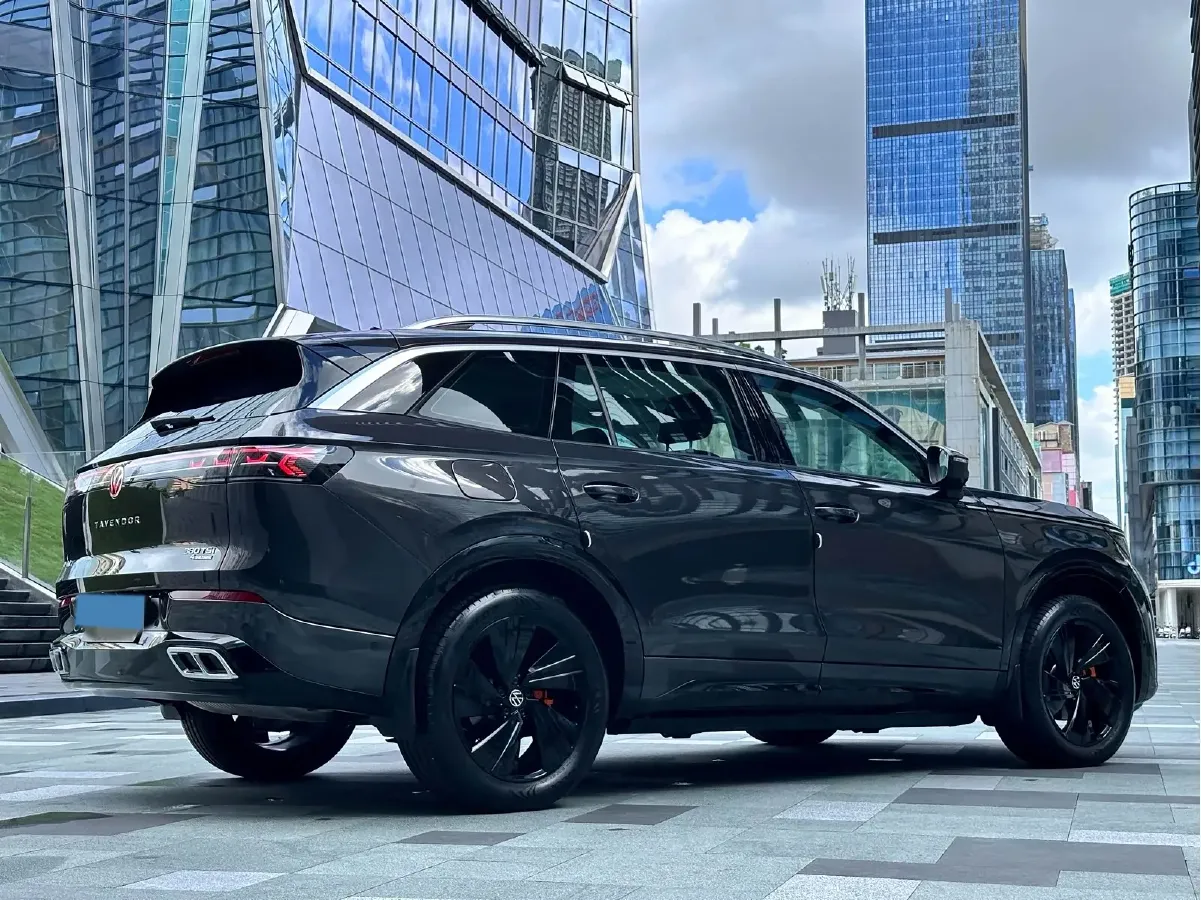 2023 Volkswagen Tavendor 2.0T 220HP L4 7DCT,autocango,china used car exporter,china ev exporter,chinese used car exporter,chinese used ev exporter