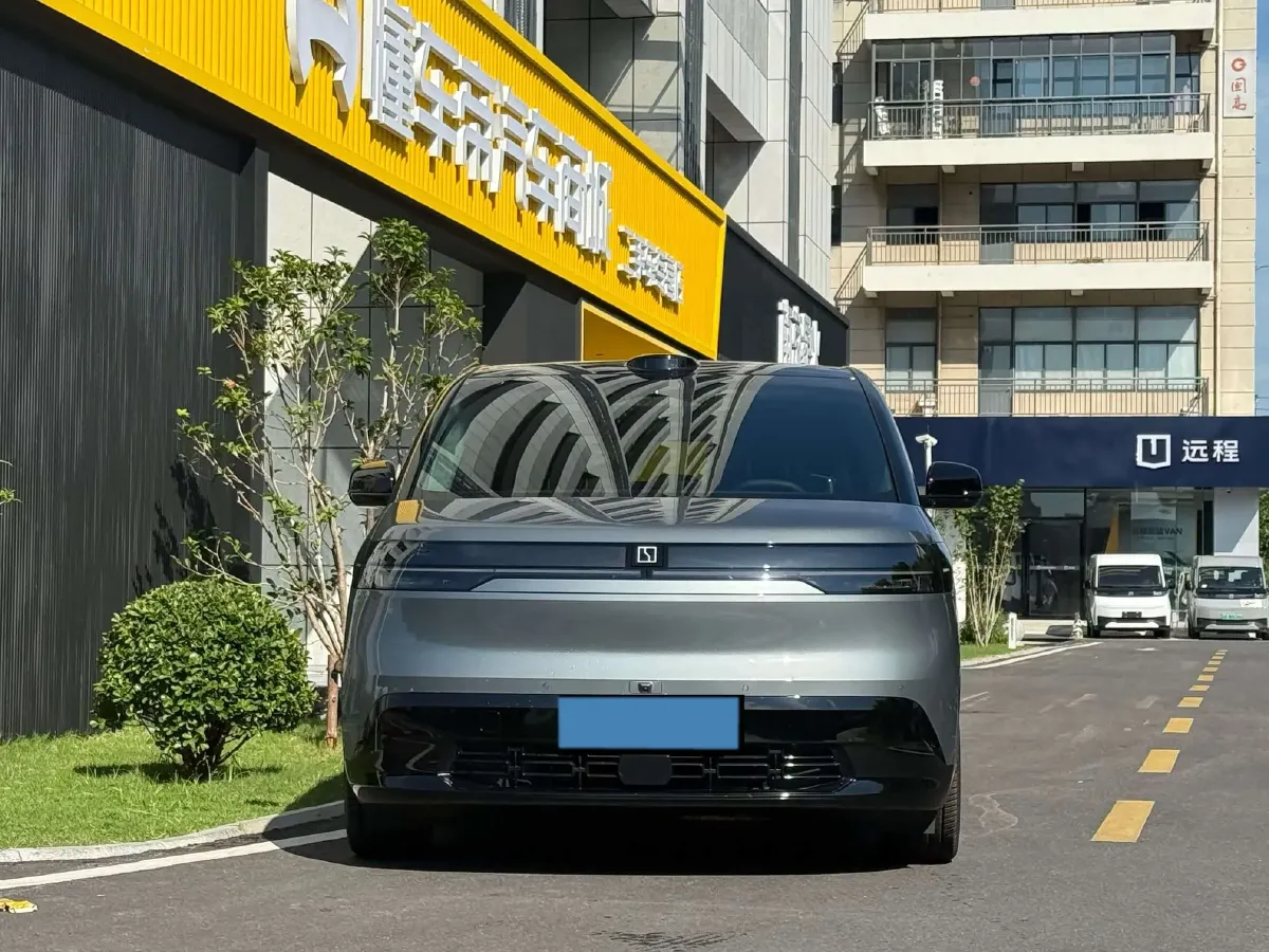 2025 Zeekr MIX BEV 102KWH,autocango,china used car exporter,china ev exporter,chinese used car exporter,chinese used ev exporter