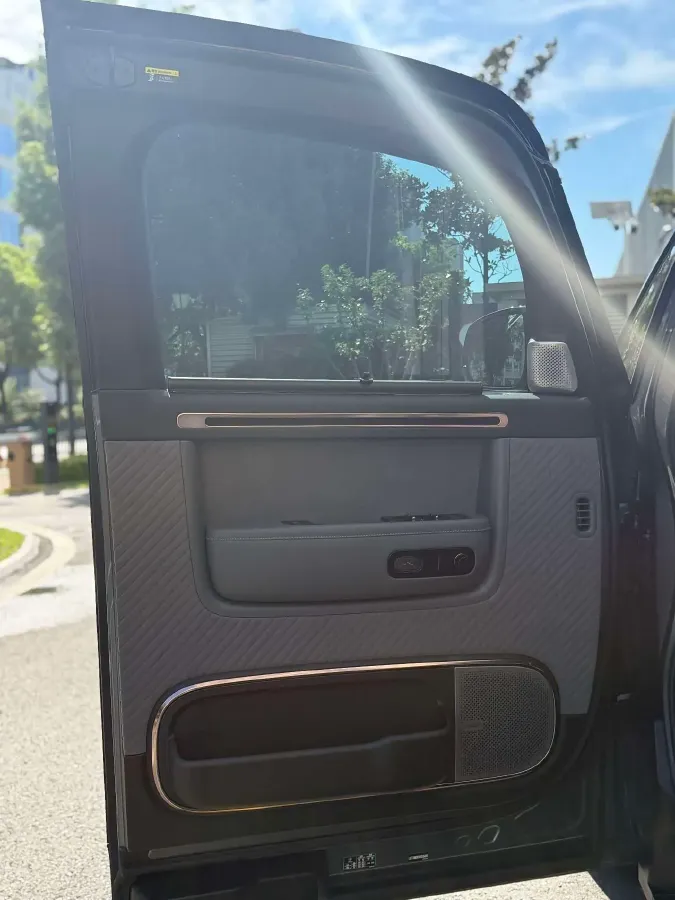 2025 Zeekr MIX BEV 102KWH,autocango,china used car exporter,china ev exporter,chinese used car exporter,chinese used ev exporter