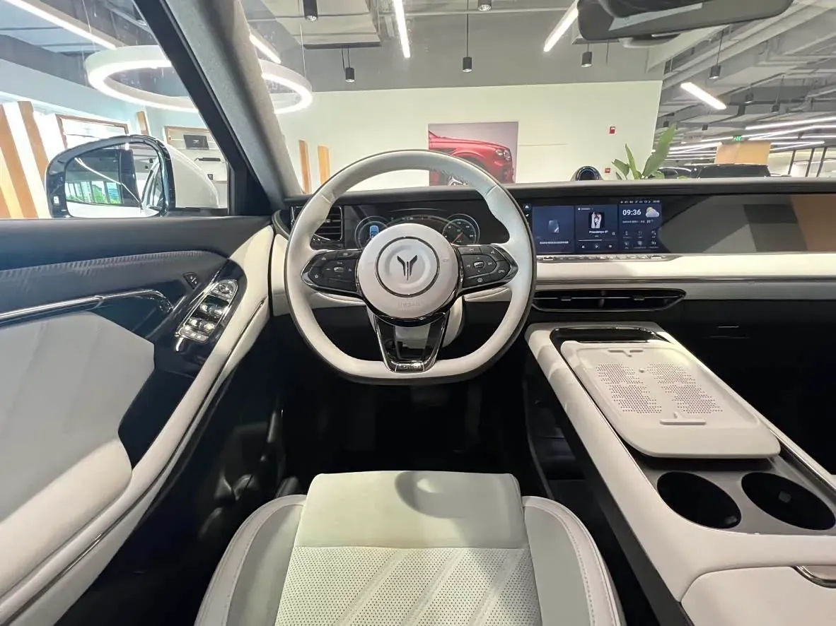 2025 Voyah FREE 1.5T 150HP L4 REEV 43KWH,autocango,china used car exporter,china ev exporter,chinese used car exporter,chinese used ev exporter