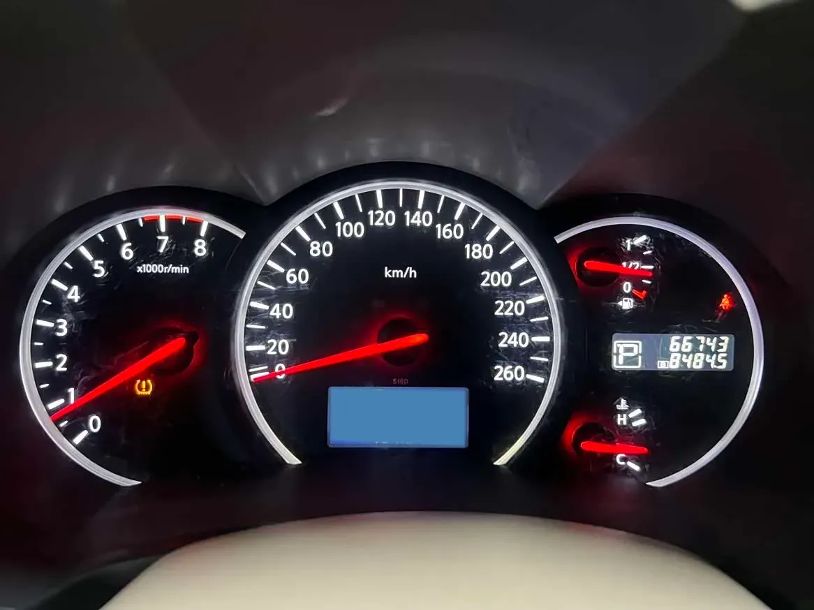 2013 Nissan Quest 3.5L 277HP V6 CVT,autocango,china used car exporter,china ev exporter,chinese used car exporter,chinese used ev exporter