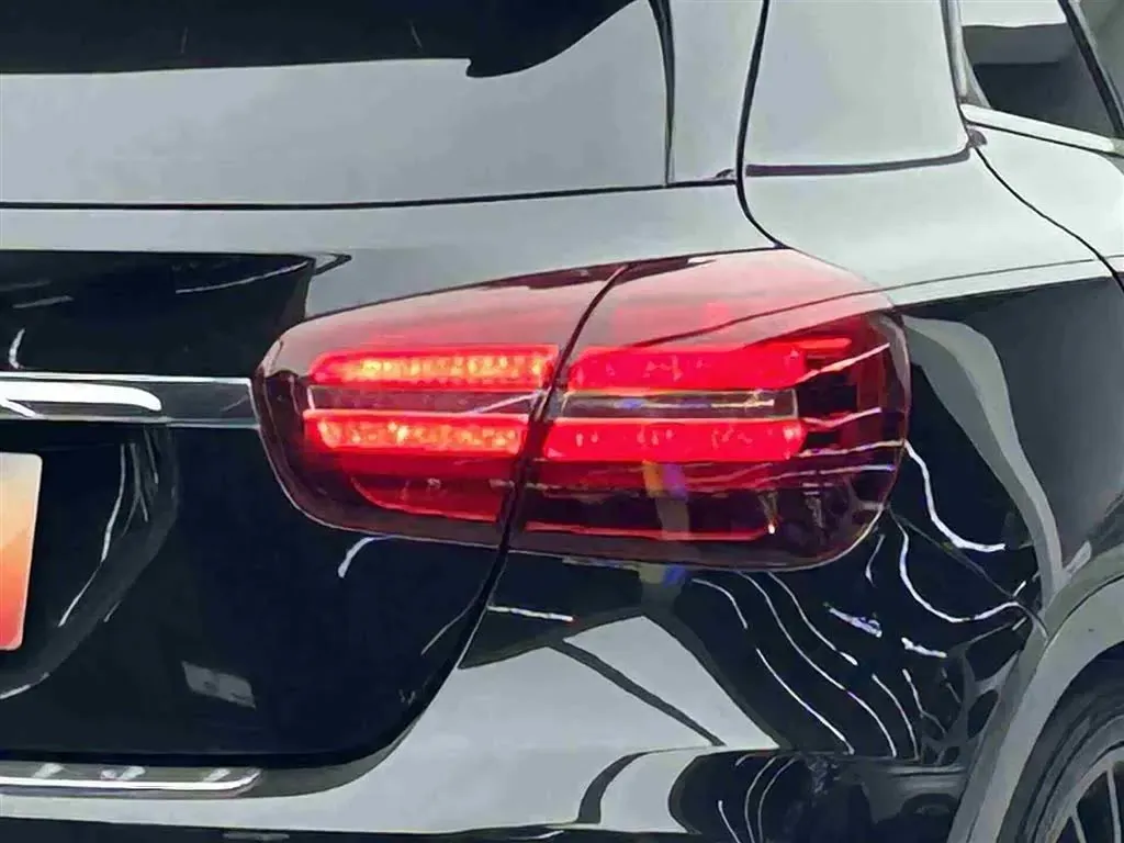 2017 Mercedes-Benz GLA AMG 2.0T 381HP L4 7DCT,autocango,china used car exporter,china ev exporter,chinese used car exporter,chinese used ev exporter