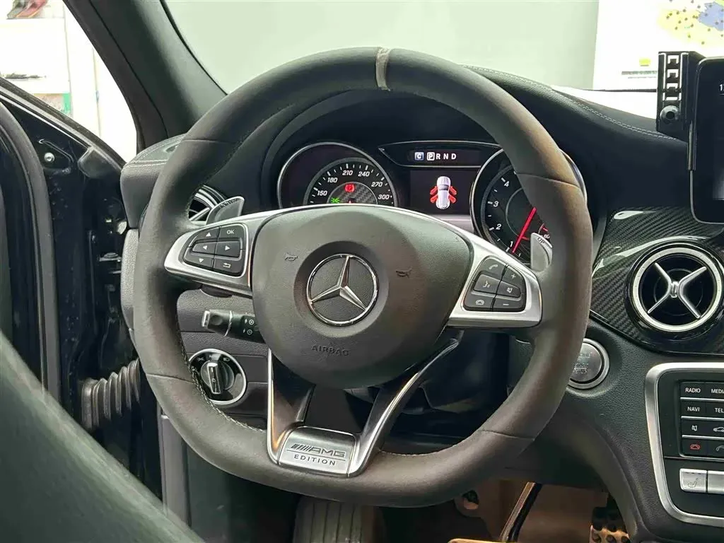 2017 Mercedes-Benz GLA AMG 2.0T 381HP L4 7DCT,autocango,china used car exporter,china ev exporter,chinese used car exporter,chinese used ev exporter