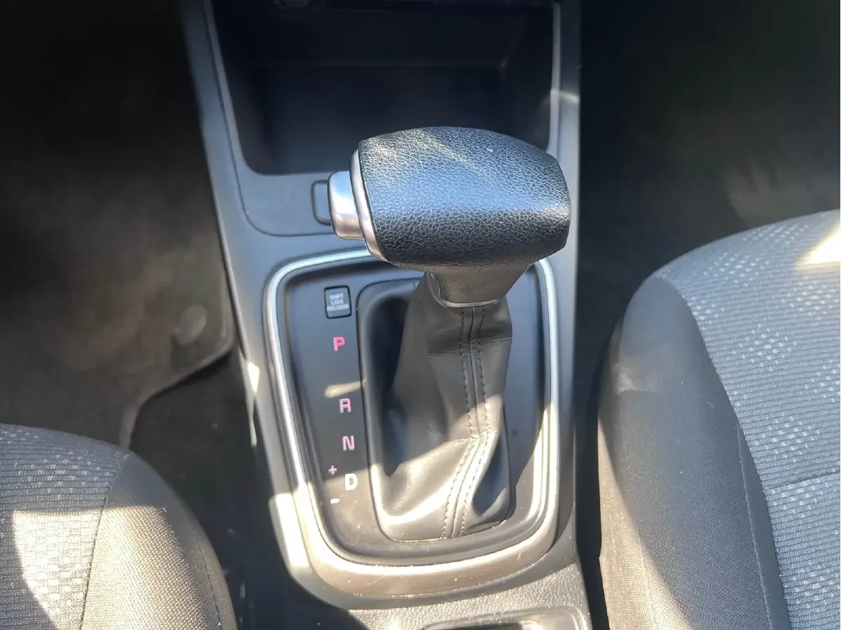 2019 Kia K2 1.4L 100HP L4 6AT,autocango,china used car exporter,china ev exporter,chinese used car exporter,chinese used ev exporter