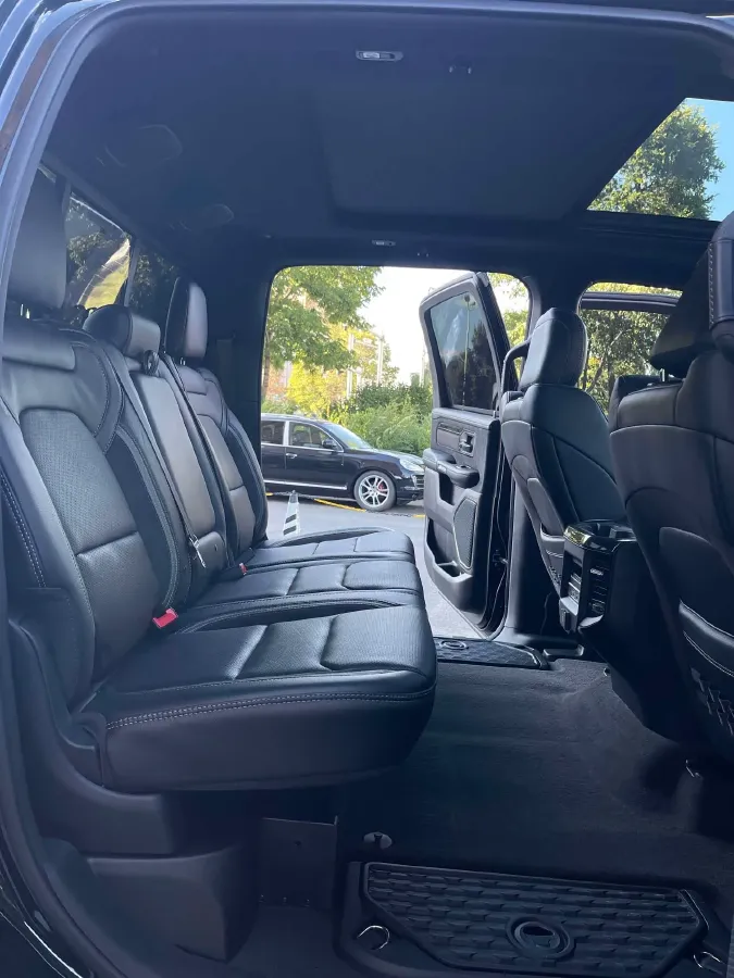 2022 Toyota 4Runner 4.0L 273HP V6 5AT,autocango,china used car exporter,china ev exporter,chinese used car exporter,chinese used ev exporter