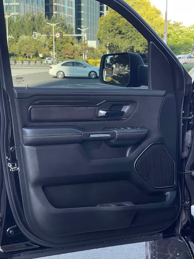 2022 Toyota 4Runner 4.0L 273HP V6 5AT,autocango,china used car exporter,china ev exporter,chinese used car exporter,chinese used ev exporter