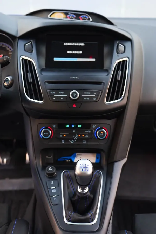 2018 Ford Focus 2.3T 350HP L4 6MT,autocango,china used car exporter,china ev exporter,chinese used car exporter,chinese used ev exporter