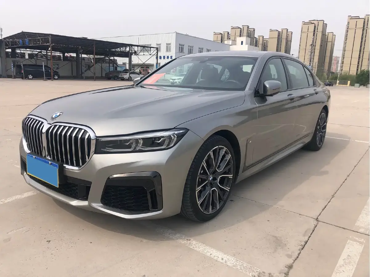 2021 BMW 7 Series 3.0T 340HP L6 8AT