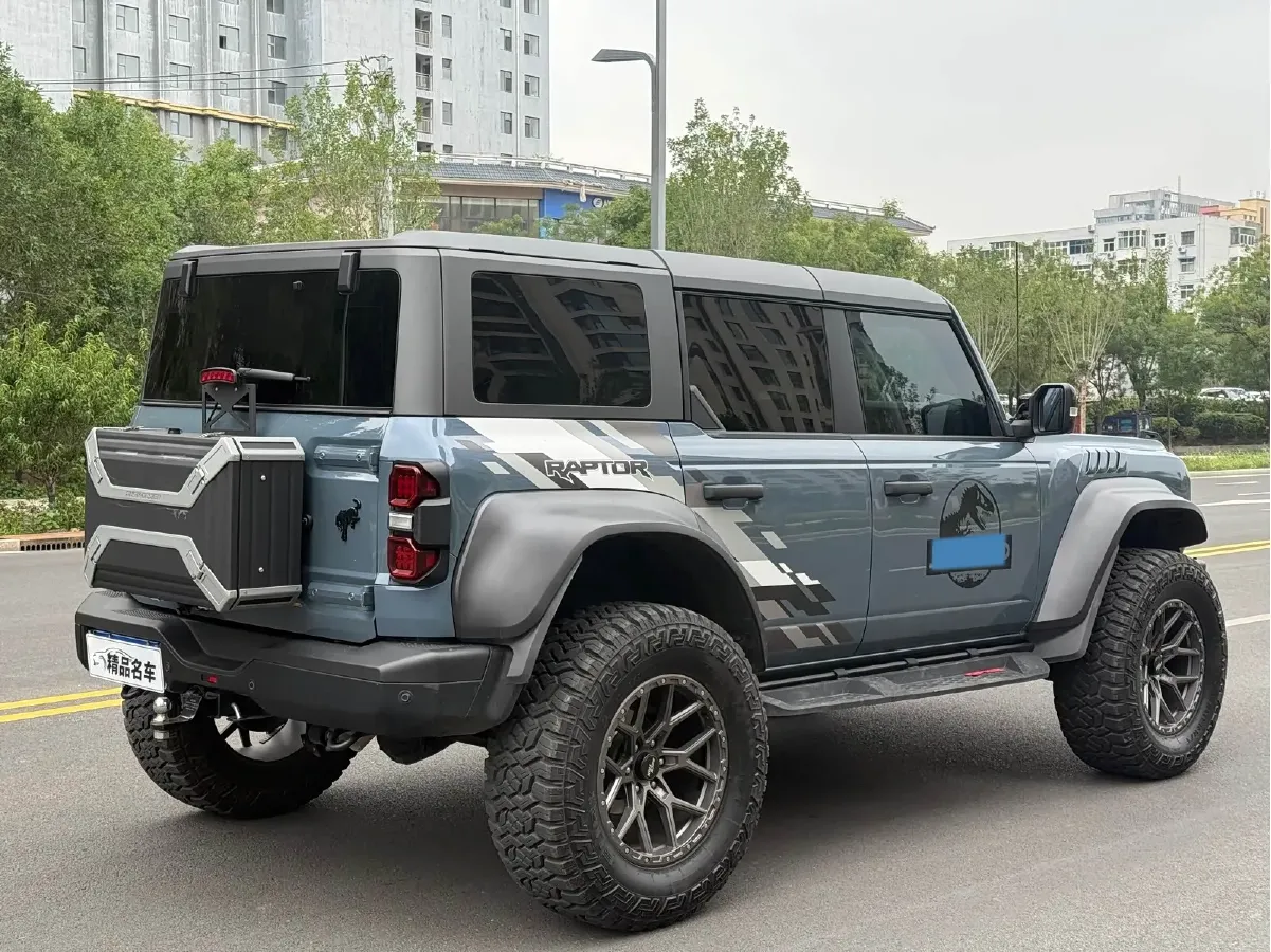 2024 Ford Bronco 2.3T 275HP L4 10AT,autocango,china used car exporter,china ev exporter,chinese used car exporter,chinese used ev exporter