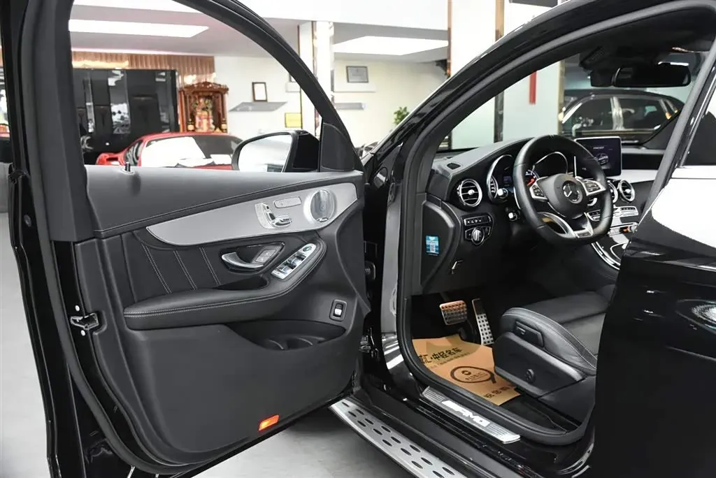 2018 Mercedes-Benz GLC Coupe AMG 4.0T 476HP V8 9AT,autocango,china used car exporter,china ev exporter,chinese used car exporter,chinese used ev exporter