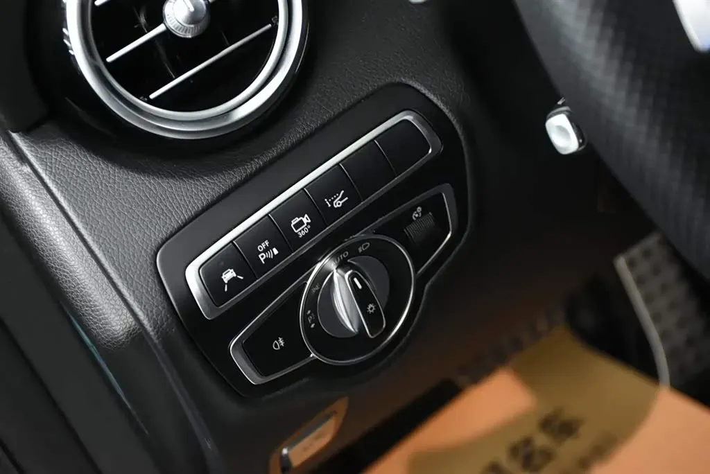 2018 Mercedes-Benz GLC Coupe AMG 4.0T 476HP V8 9AT,autocango,china used car exporter,china ev exporter,chinese used car exporter,chinese used ev exporter