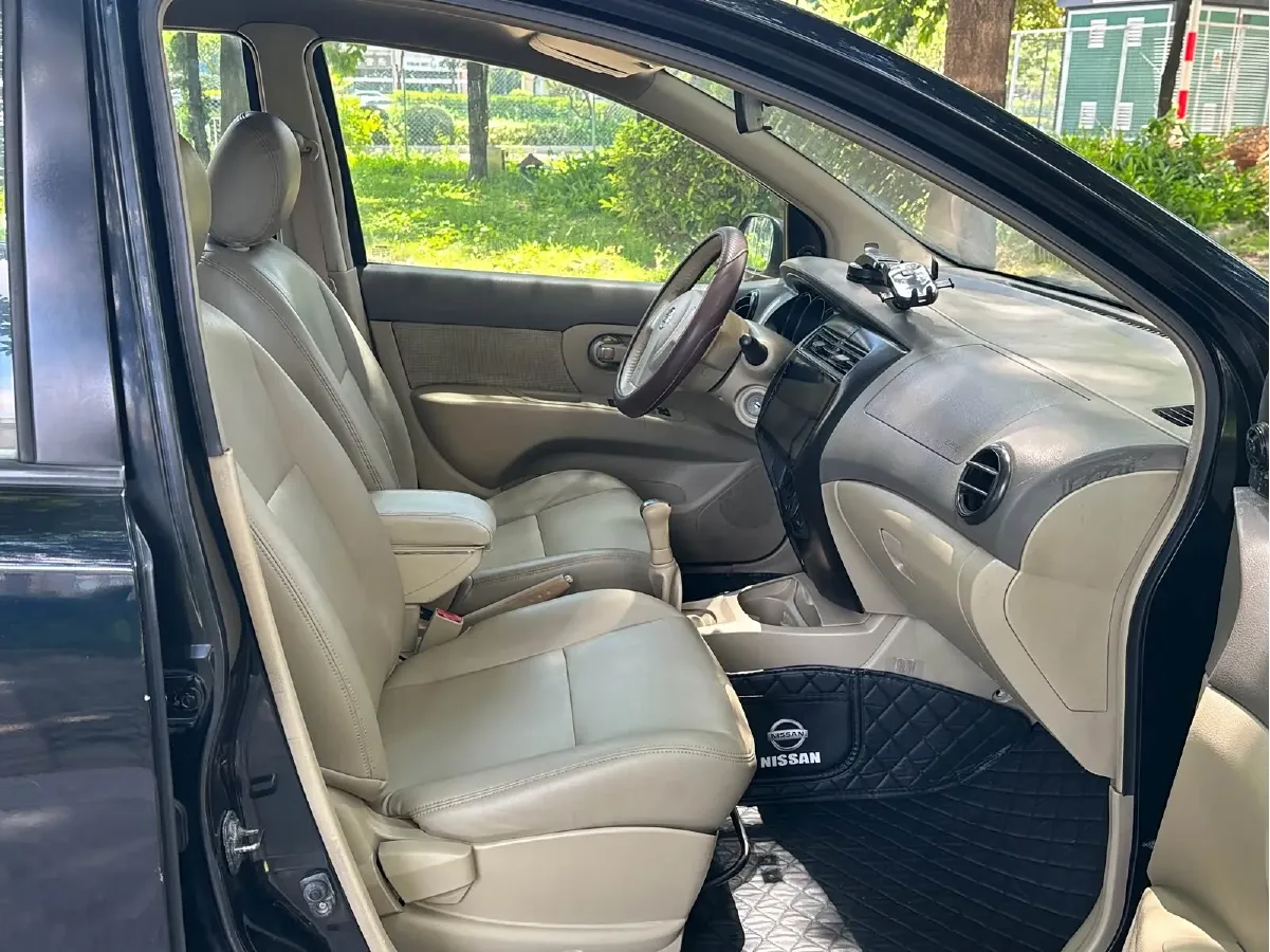 2009 Nissan Livina 1.6L 105HP L4 5MT,autocango,china used car exporter,china ev exporter,chinese used car exporter,chinese used ev exporter