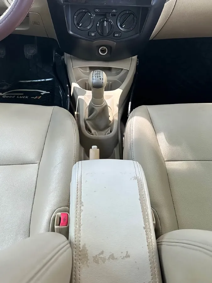 2009 Nissan Livina 1.6L 105HP L4 5MT,autocango,china used car exporter,china ev exporter,chinese used car exporter,chinese used ev exporter