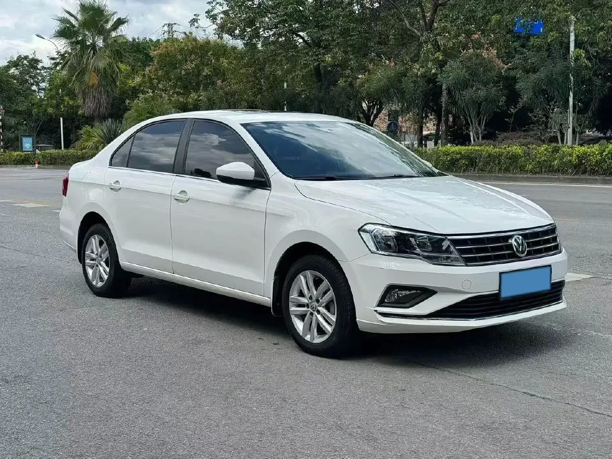 2017 Volkswagen Jetta 1.4L 90HP L4 5MT,autocango,china used car exporter,china ev exporter,chinese used car exporter,chinese used ev exporter
