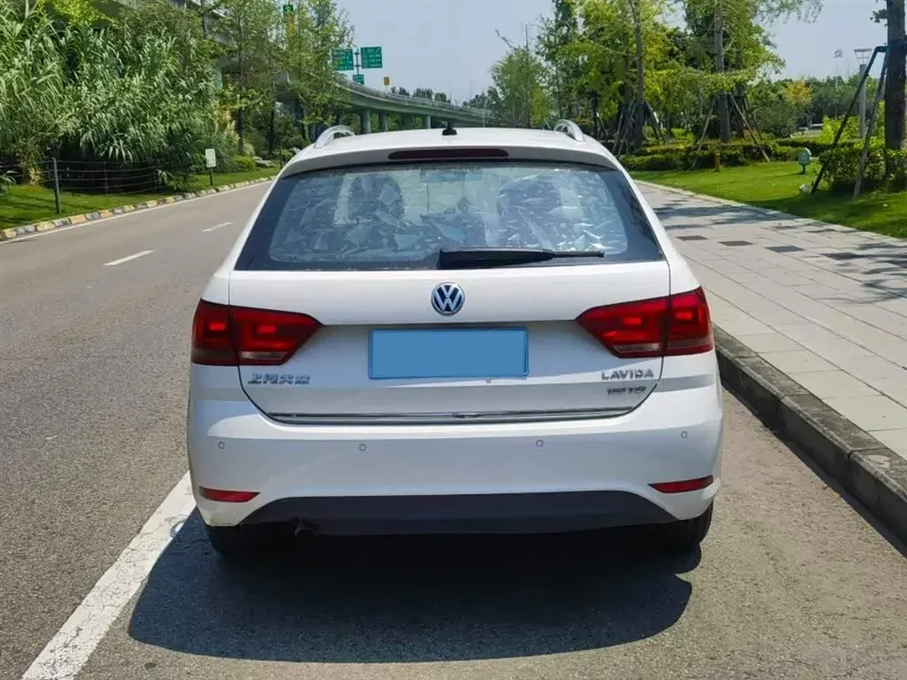 2017 Volkswagen Gran Lavida 1.2T 110HP L4 7DCT,autocango,china used car exporter,china ev exporter,chinese used car exporter,chinese used ev exporter