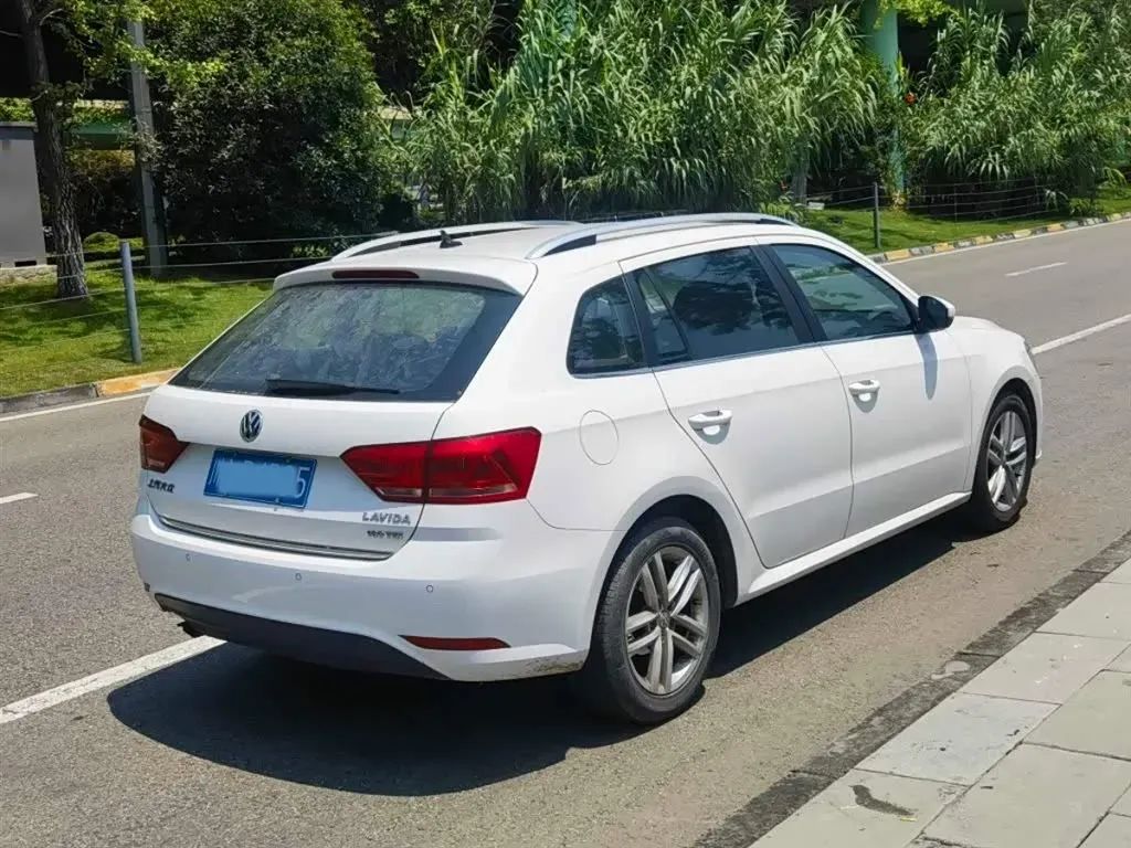 2017 Volkswagen Gran Lavida 1.2T 110HP L4 7DCT,autocango,china used car exporter,china ev exporter,chinese used car exporter,chinese used ev exporter