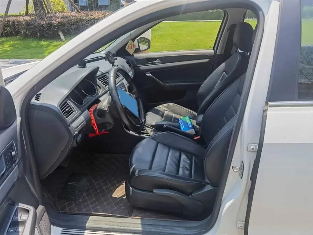 2017 Volkswagen Gran Lavida 1.2T 110HP L4 7DCT,autocango,china used car exporter,china ev exporter,chinese used car exporter,chinese used ev exporter